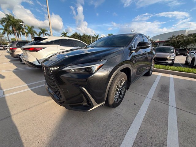 Used 2025 Lexus NX 250 FWD w/ Accessory Package (K3) image 4