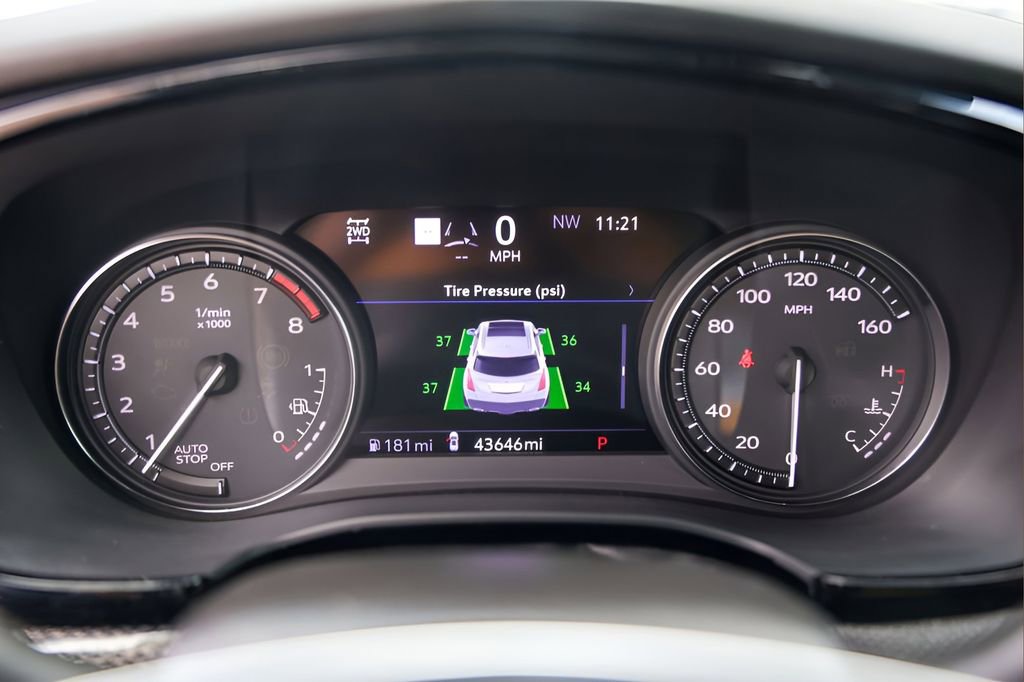 Certified 2023 Cadillac XT5 Sportv w/ Technology Package image 11