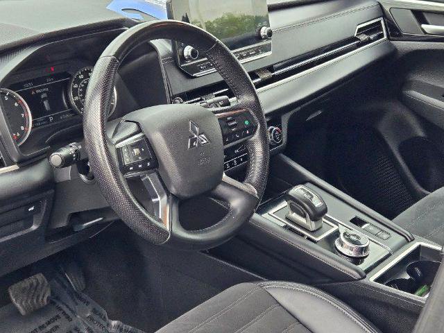Used 2024 Mitsubishi Outlander SE FWD image 24