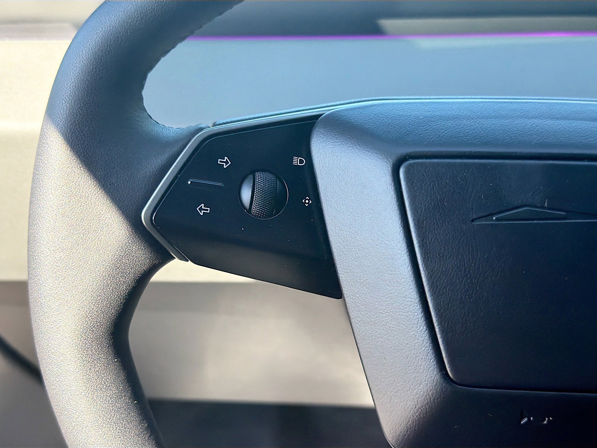 Used 2024 Tesla Cybertruck AWD Crew Cab image 35