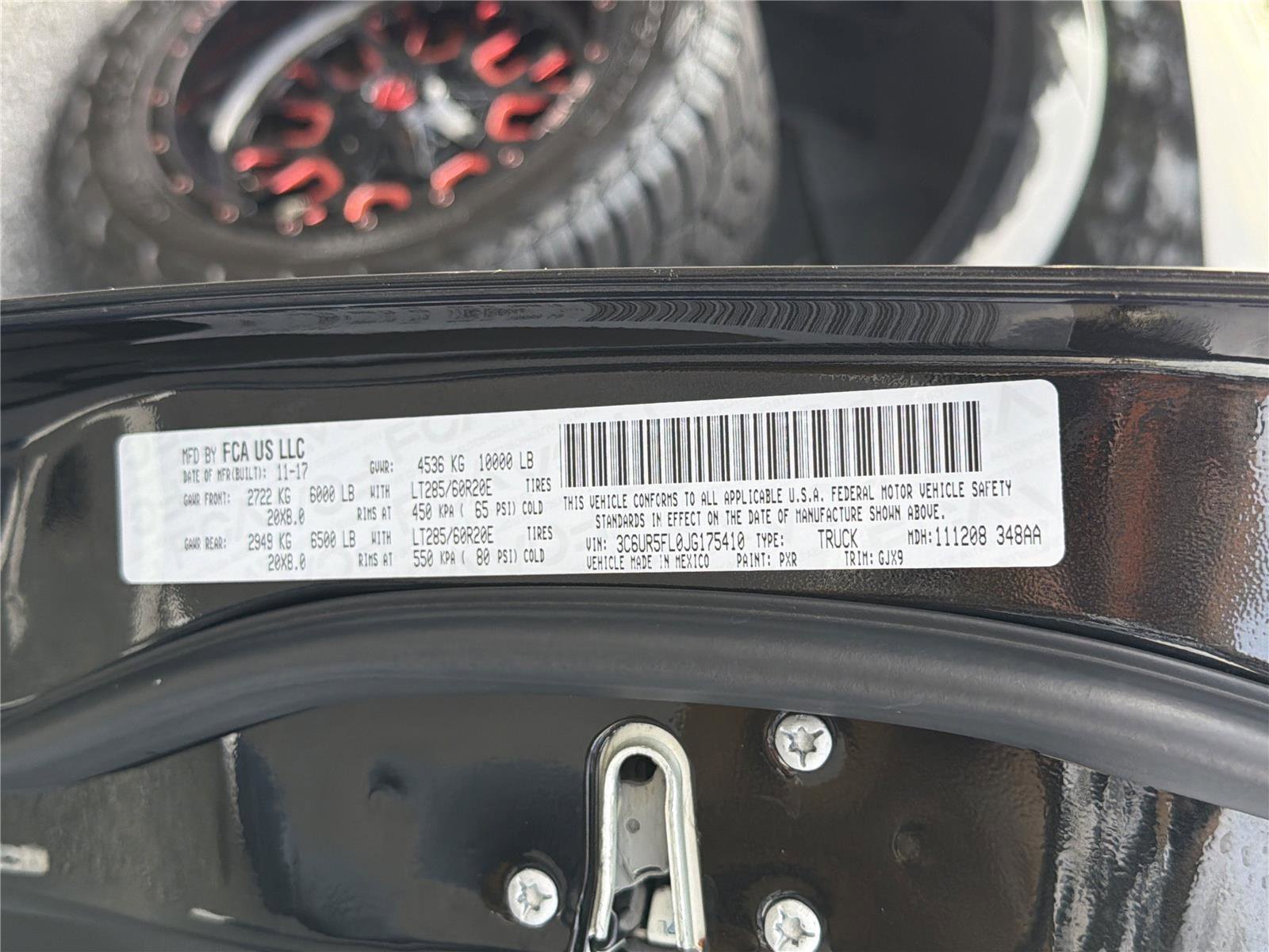 Used 2018 RAM 2500 Laramie w/ Sport Appearance Group AWD/4WD image 34