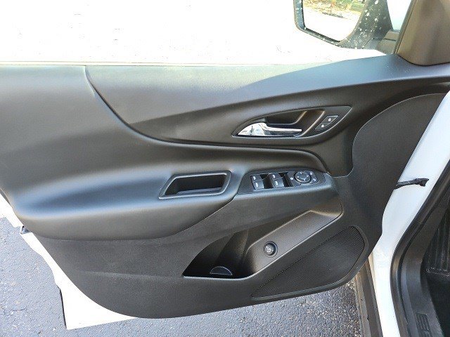 Used 2021 Chevrolet Equinox LT image 21