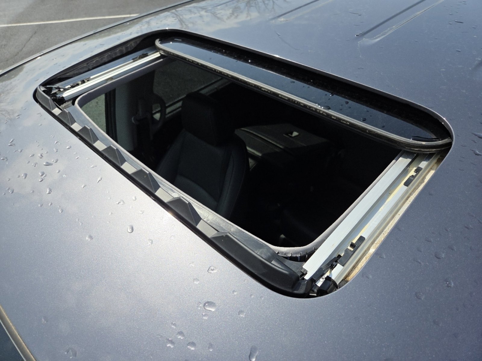 Certified 2024 Honda Odyssey EX-L image 4