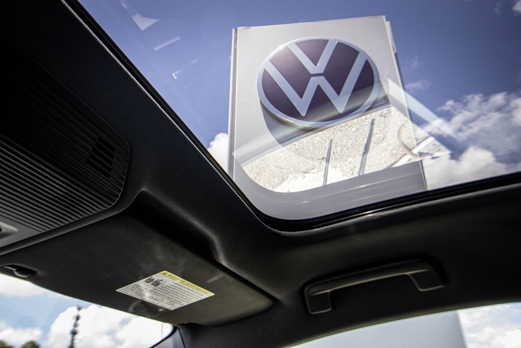 Used 2023 Volkswagen ID.4 Pro S AWD/4WD image 45