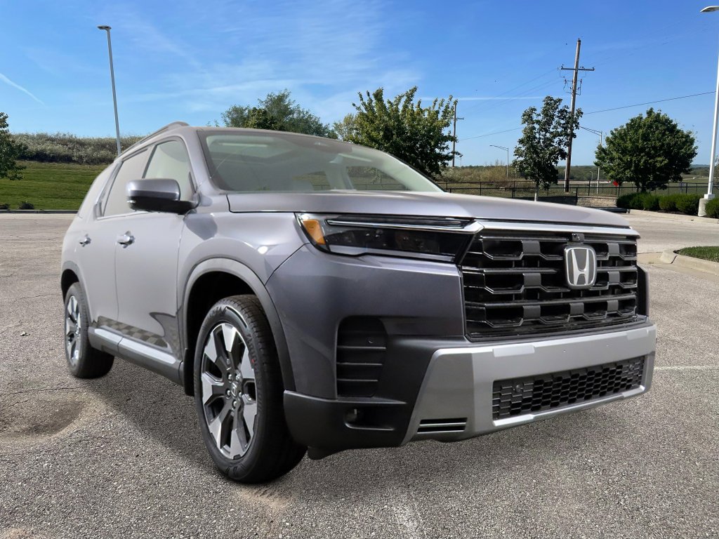 New 2026 Honda Pilot Touring image 7