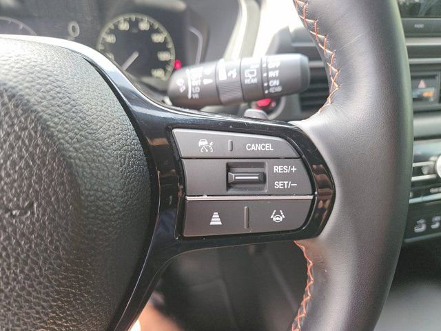 Used 2025 Honda Pilot Sport image 24