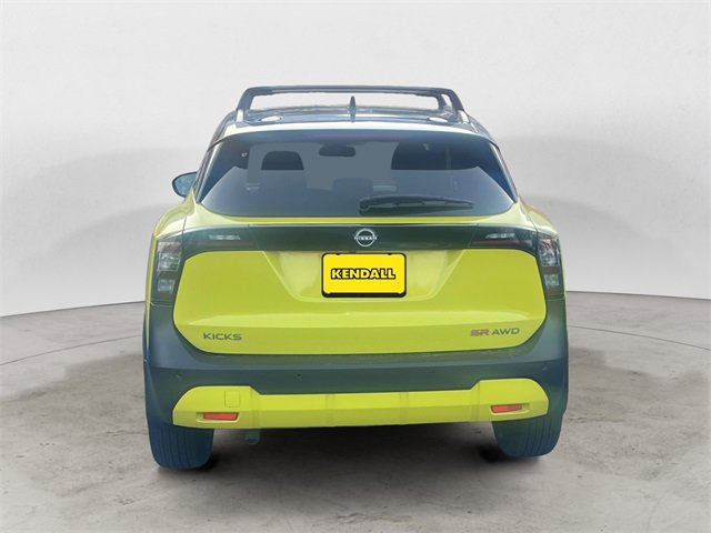 New 2025 Nissan Kicks SR image 3