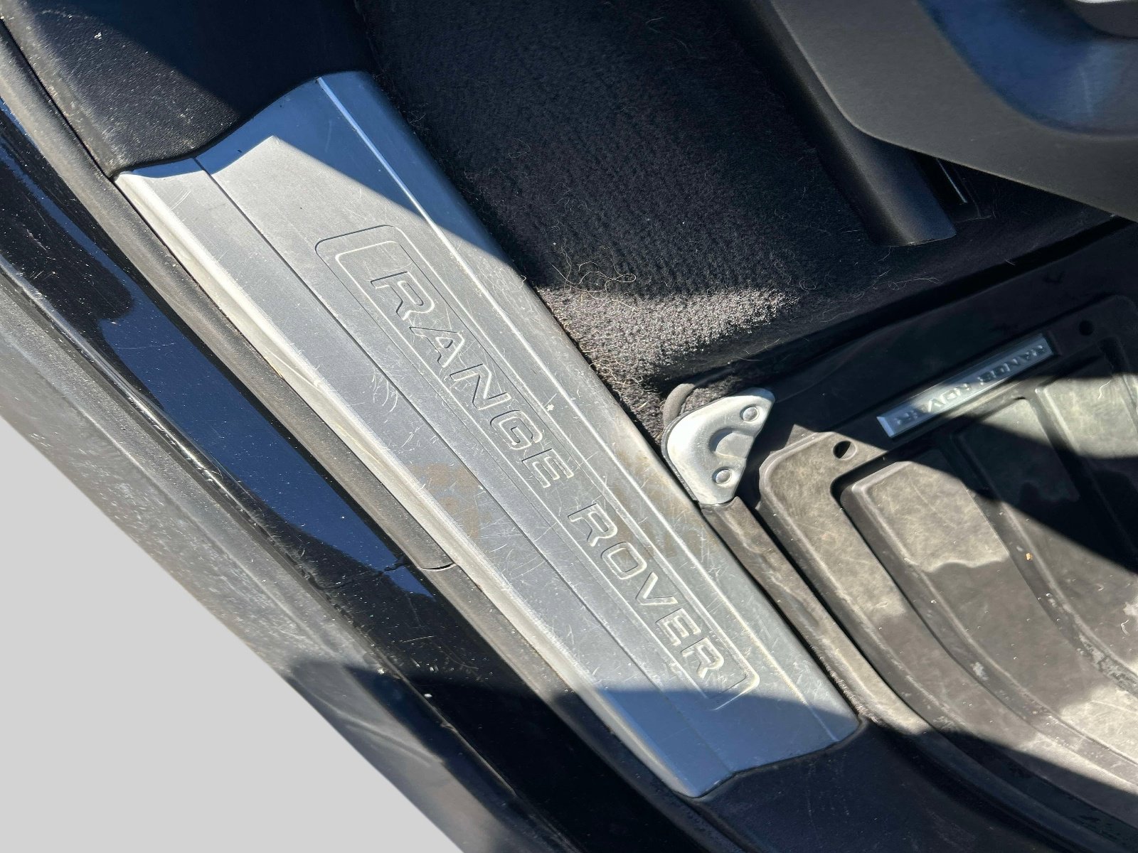 Used 2015 Land Rover Range Rover Sport HSE image 19