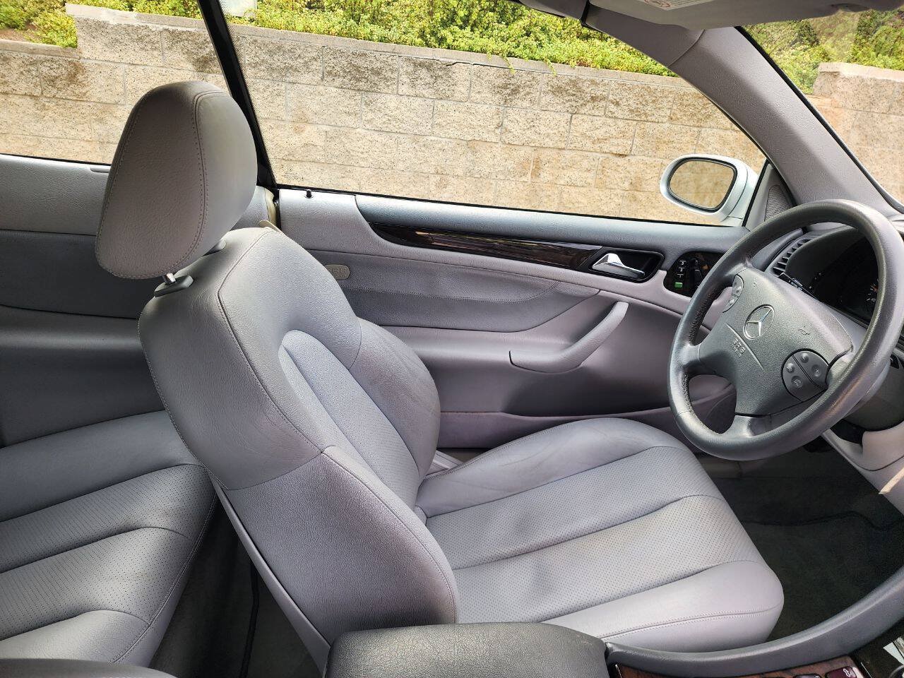 Used 2003 Mercedes-Benz CLK 320 Cabriolet image 36