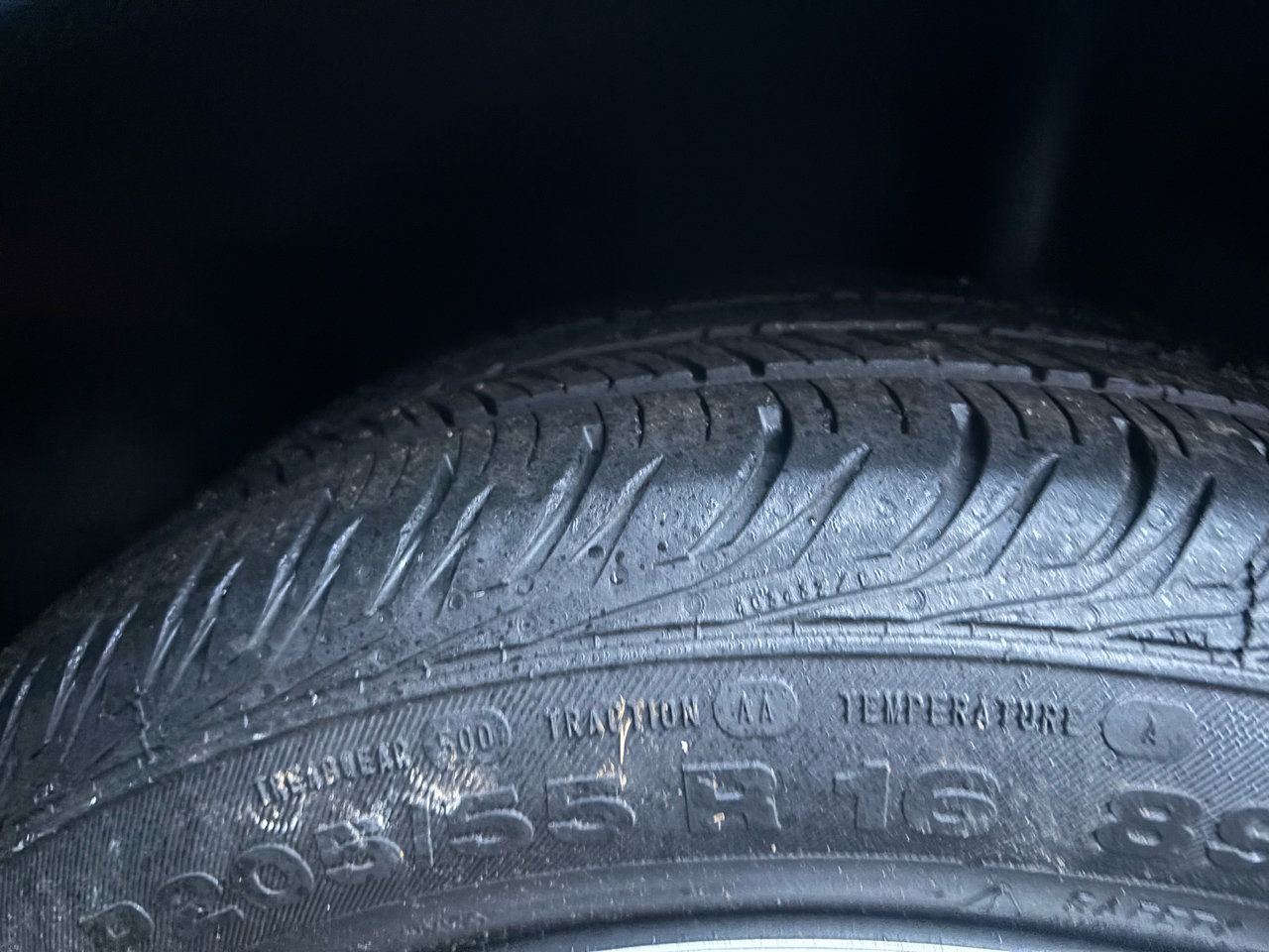 Used 2015 Nissan Versa SV image 16