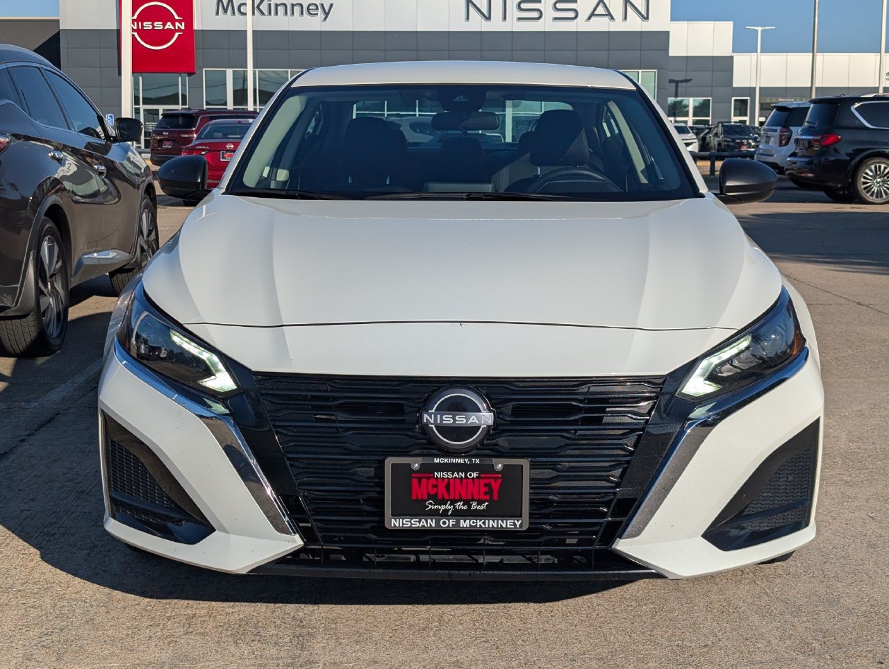 Used 2025 Nissan Altima 2.5 SV AWD/4WD image 6