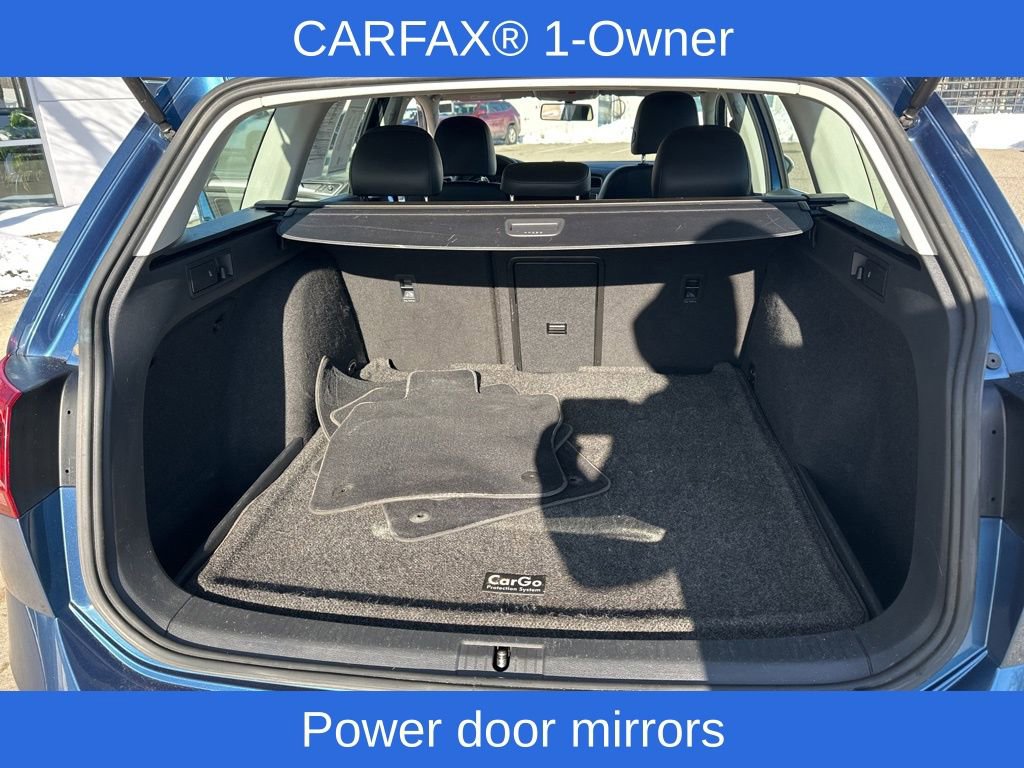 Used 2017 Volkswagen Golf Alltrack S image 27