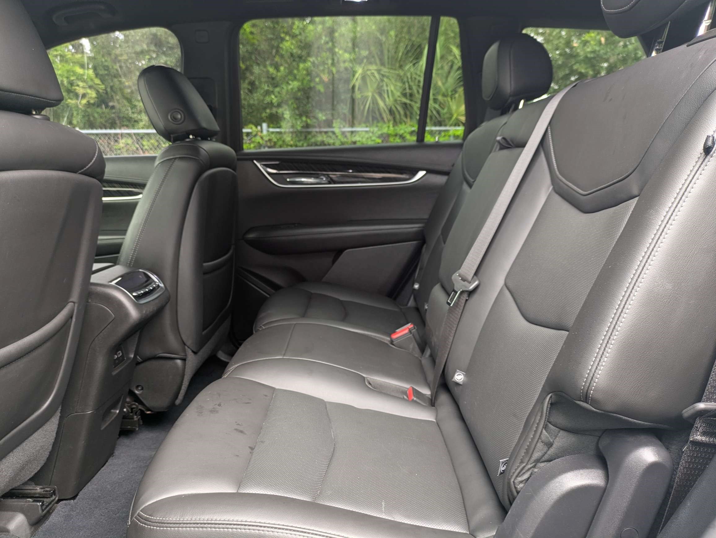 Used 2022 Cadillac XT6 Premium Luxury FWD image 14