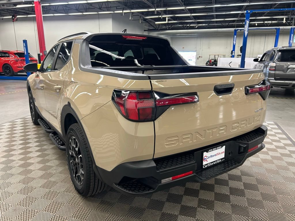 Used 2023 Hyundai Santa Cruz SEL Premium AWD/4WD image 4