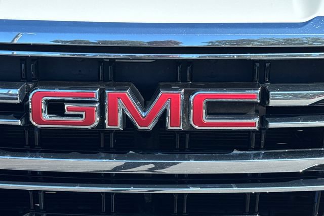 Used 2024 GMC Yukon SLT AWD/4WD image 48