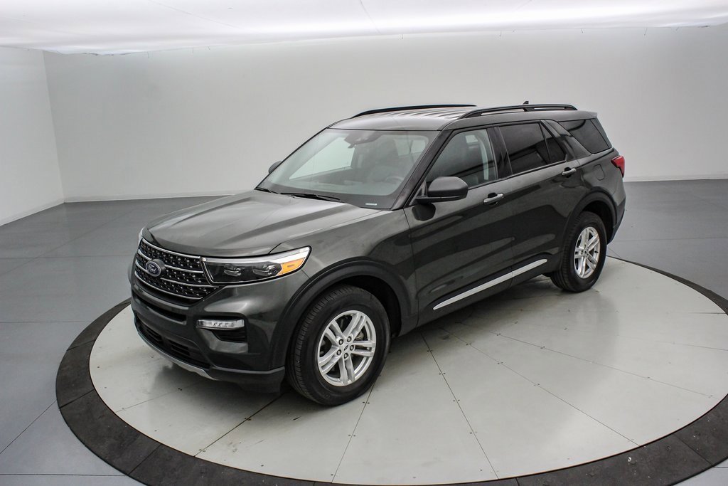 Certified 2023 Ford Explorer XLT w/ Equipment Group 202A image 8