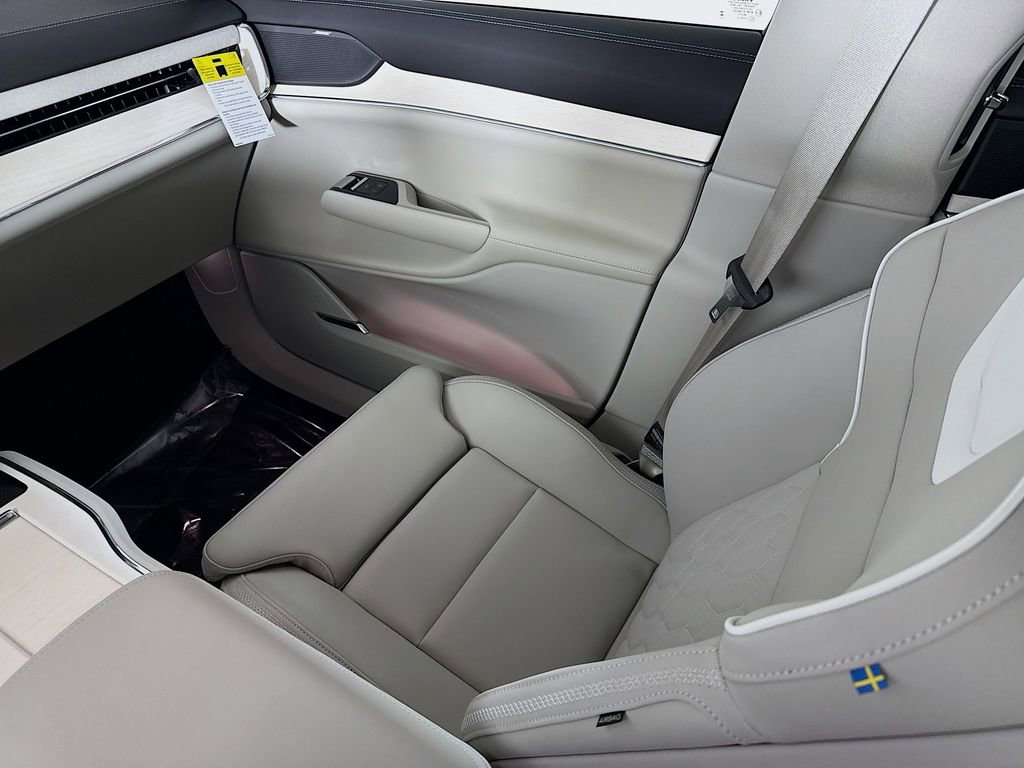 New 2025 Volvo EX90 Plus w/ Protection Package Premier image 24