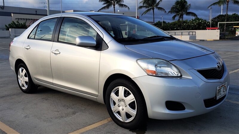 Used 2012 Toyota Yaris Sedan FWD image 4
