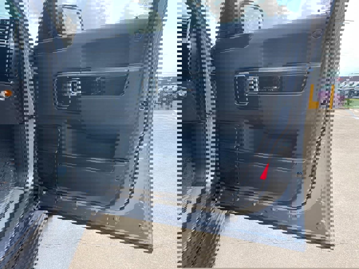 Used 2012 Land Rover Range Rover Supercharged image 31