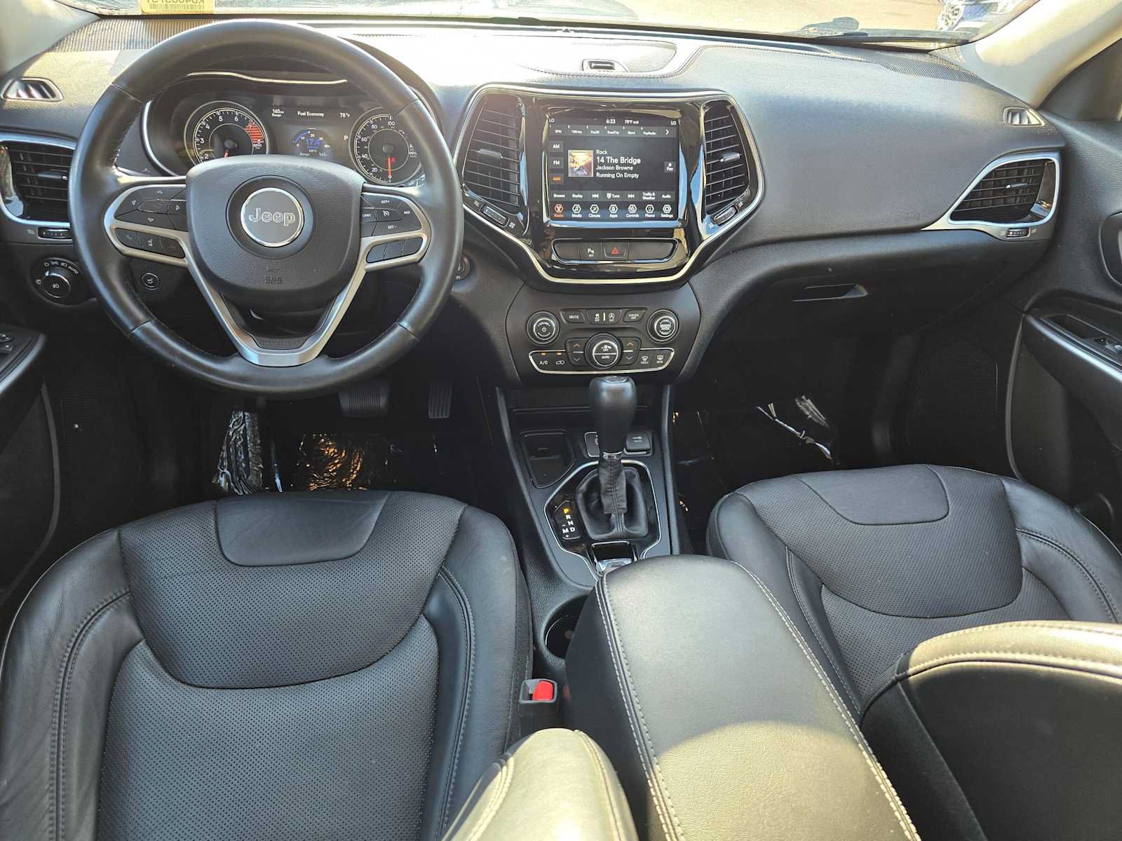 Used 2019 Jeep Cherokee Limited FWD image 18
