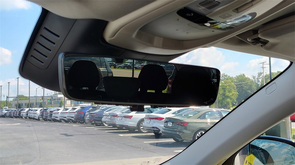 New 2026 Volvo XC90 B6 Plus w/ Protection Package Premier image 30
