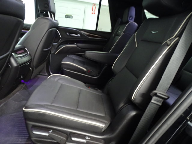 Certified 2024 Cadillac Escalade Premium Luxury w/ LPO, Floor Liner Package AWD/4WD image 5