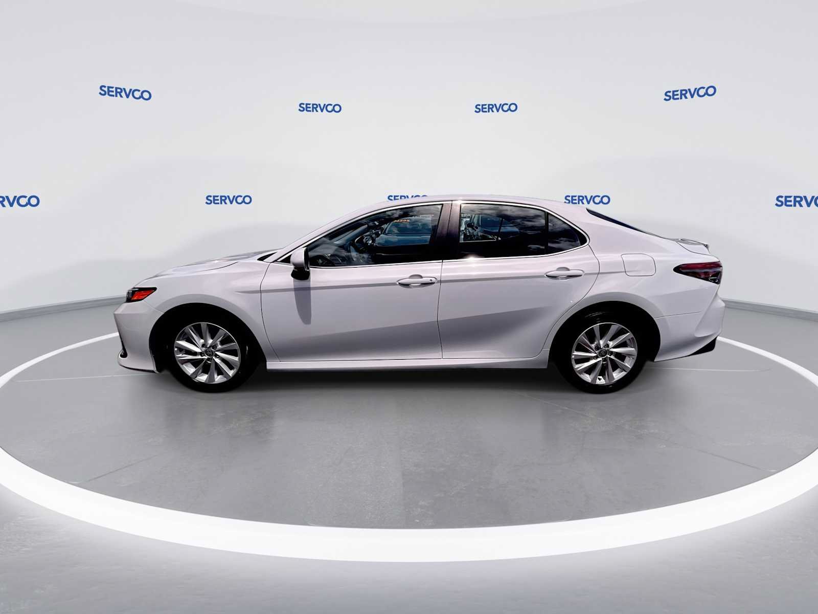 Used 2024 Toyota Camry LE FWD image 5