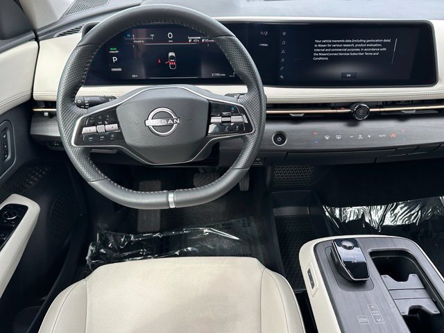 Used 2025 Nissan Ariya AWD image 14