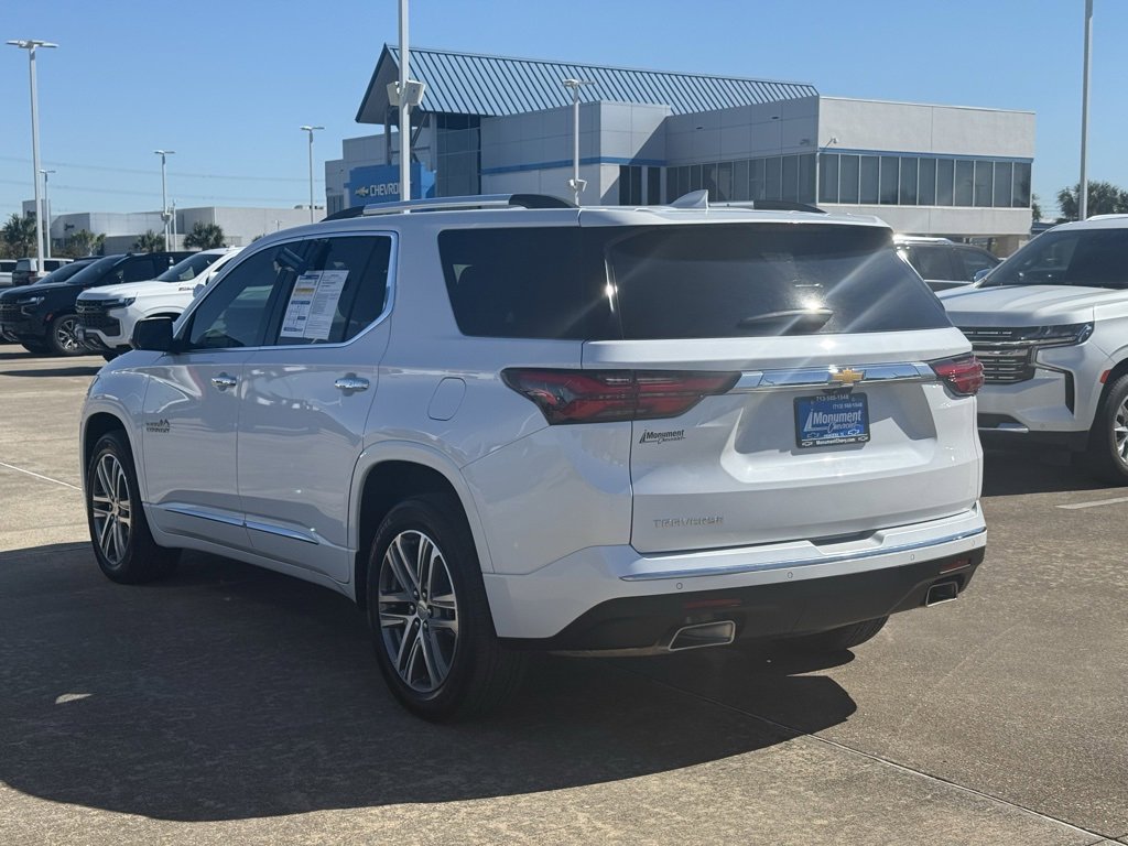 Used 2023 Chevrolet Traverse High Country w/ LPO, Floor Liner Package image 14