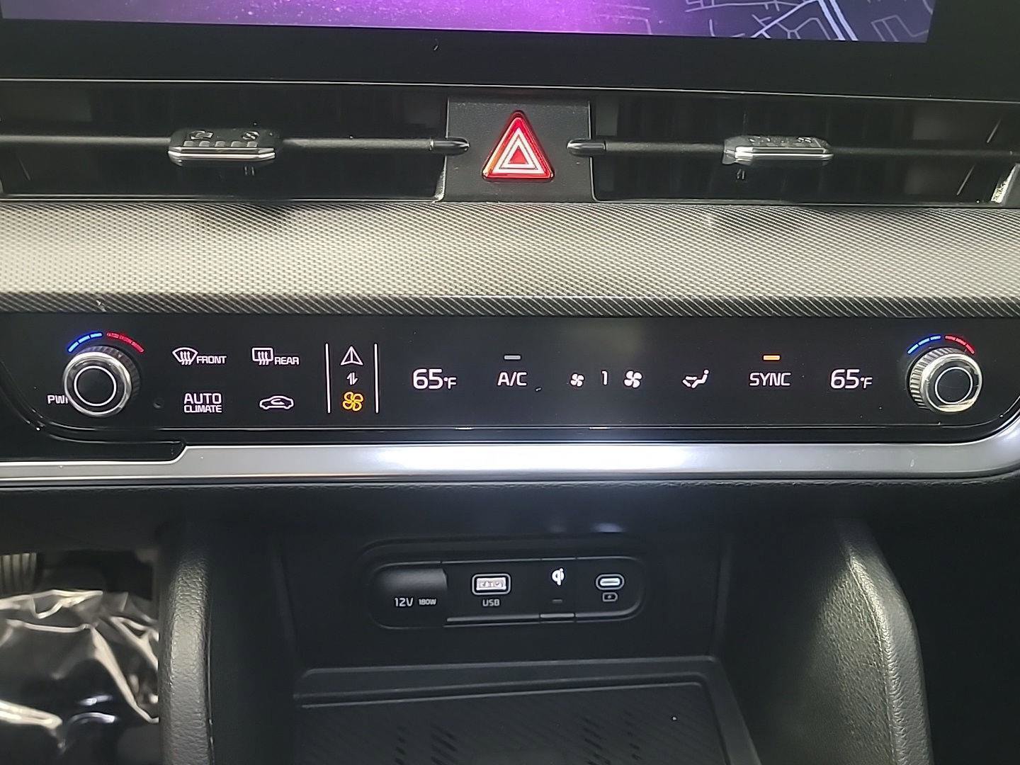 Used 2025 Kia Sportage SX image 30