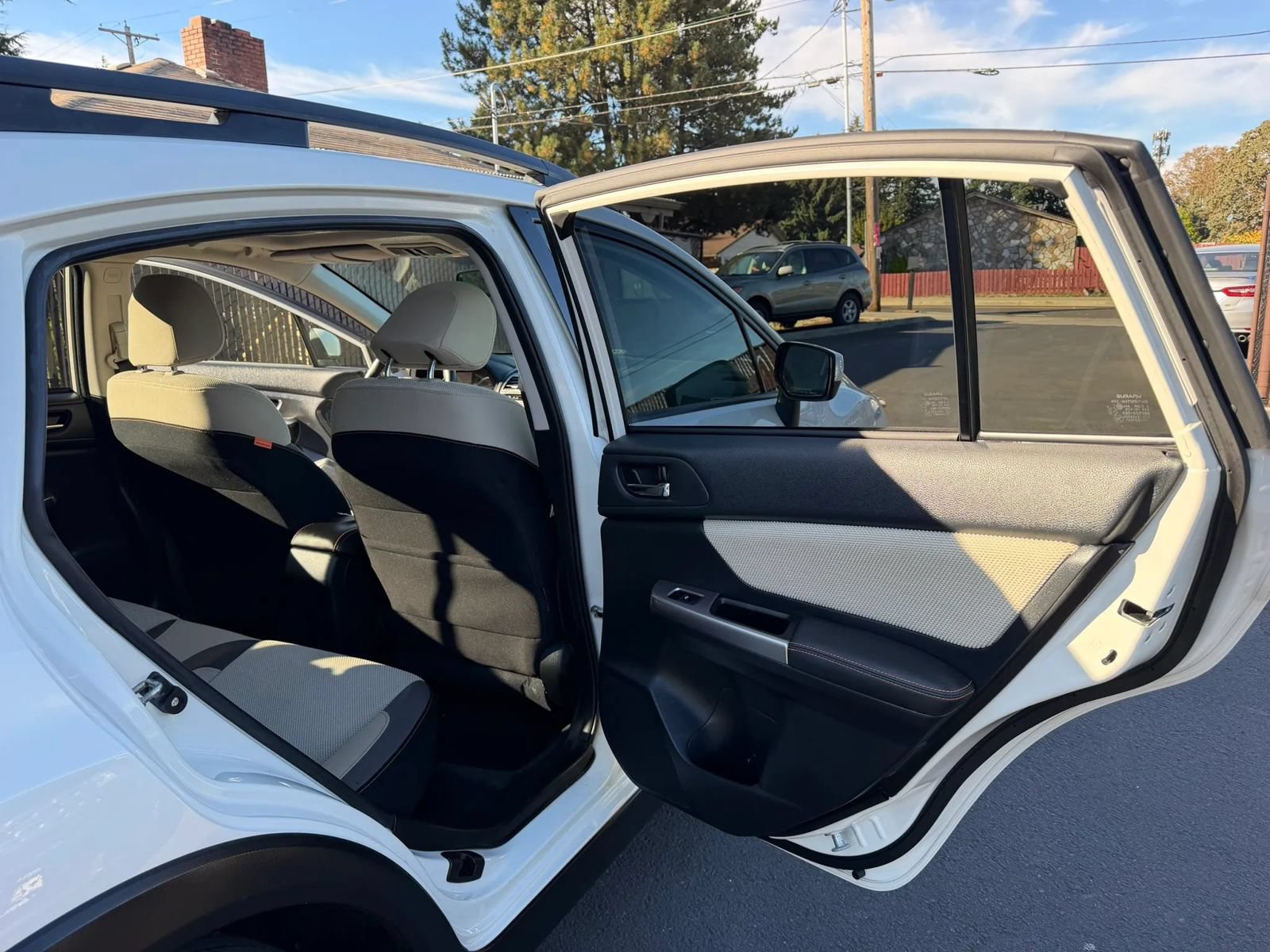Used 2016 Subaru Crosstrek 2.0i Premium w/ Moonroof Package AWD/4WD image 13