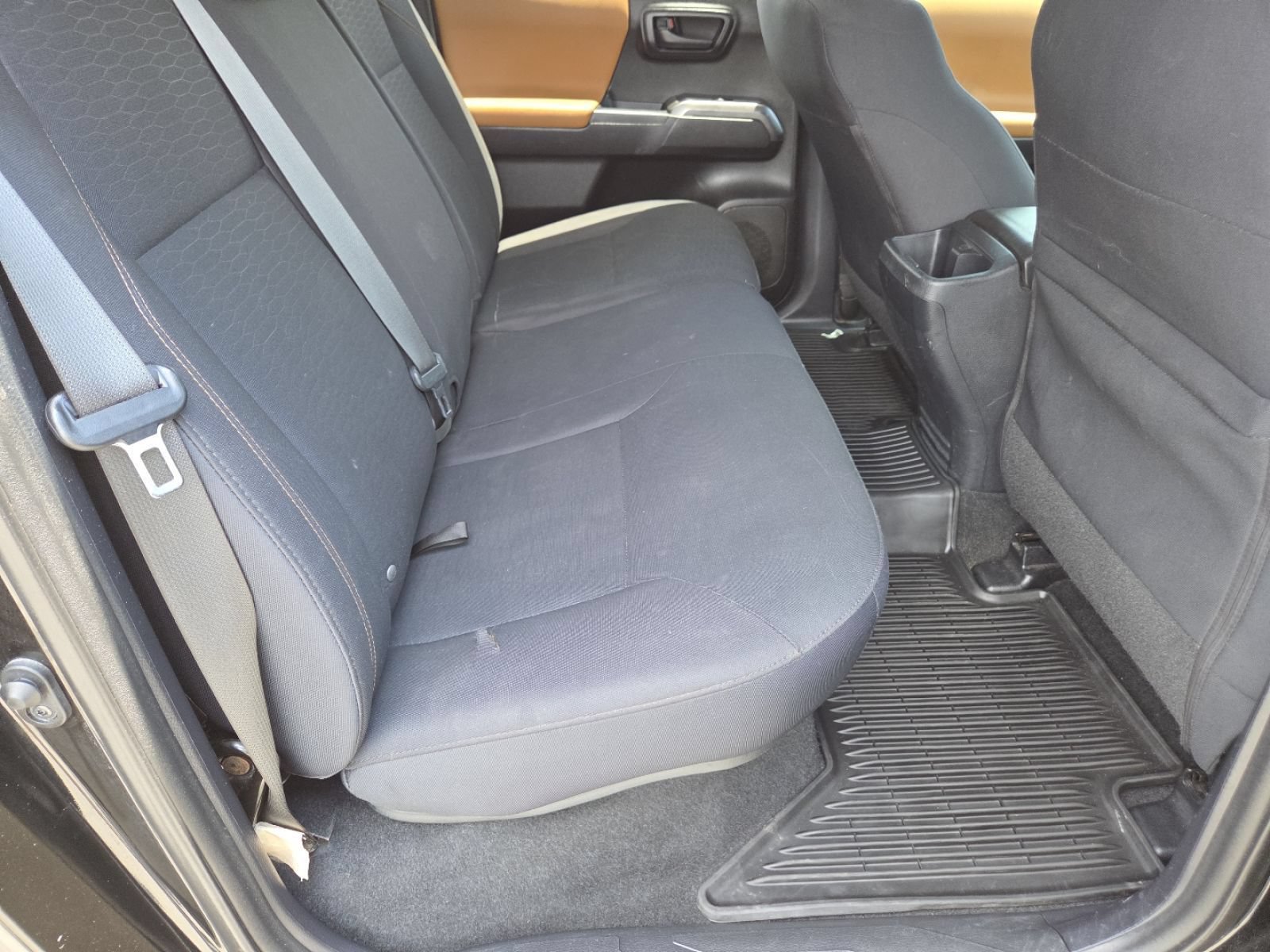 Used 2019 Toyota Tacoma SR5 RWD image 18
