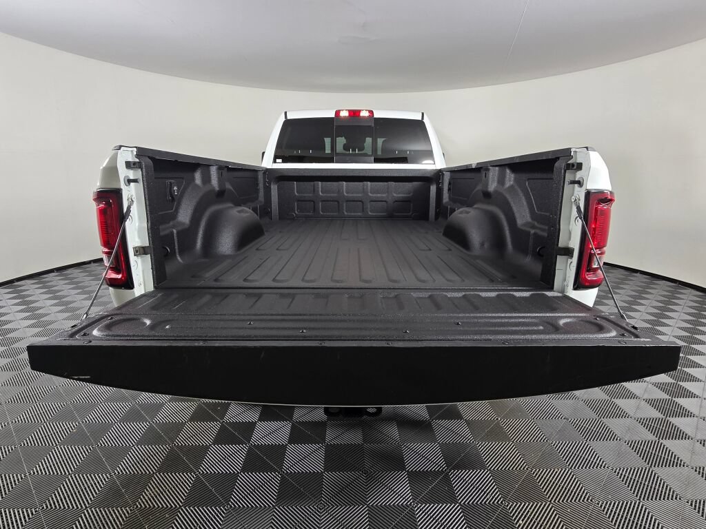 Used 2025 RAM 3500 Tradesman AWD/4WD image 16