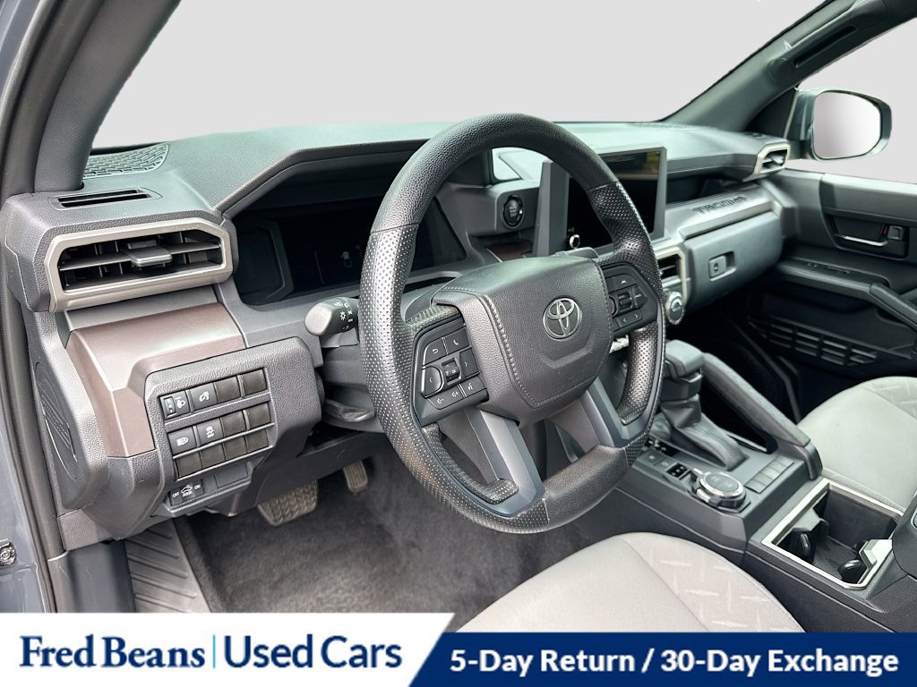 Used 2024 Toyota Tacoma SR5 AWD/4WD image 11