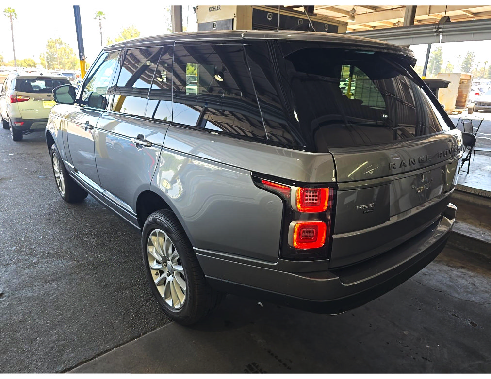 Used 2021 Land Rover Range Rover HSE AWD/4WD image 4