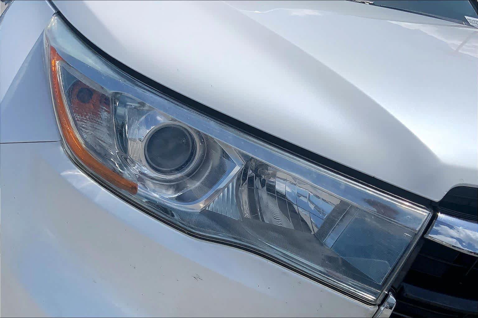 Used 2016 Toyota Highlander Limited w/ Driver Technology Package AWD/4WD image 27