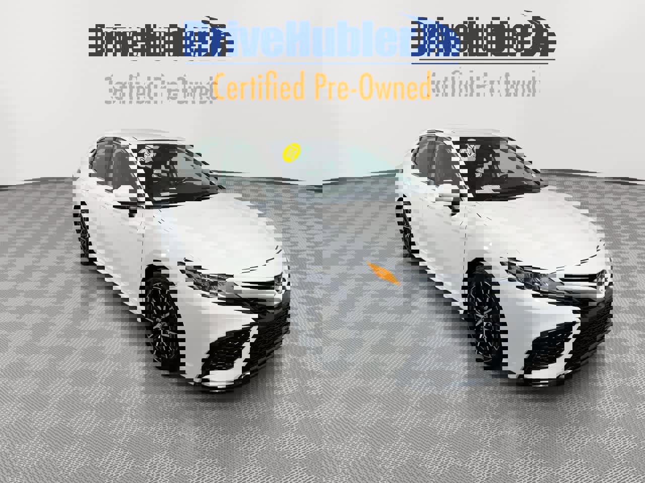 Used 2021 Toyota Camry SE image 2