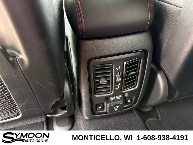 Used 2024 Dodge Durango GT image 19