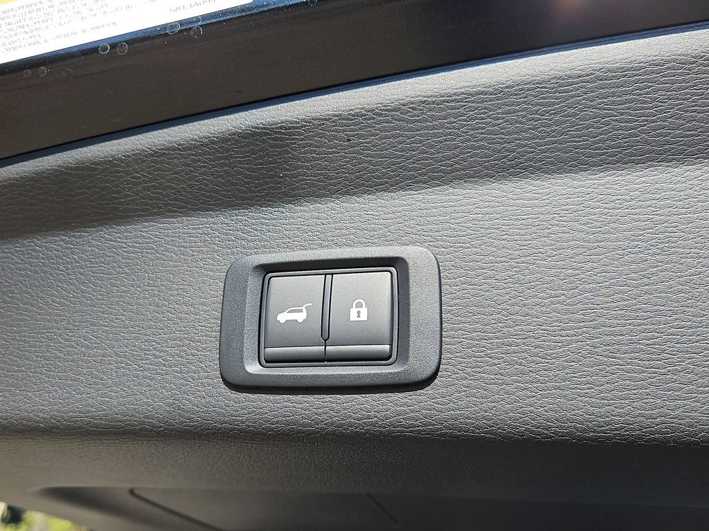 New 2026 Mitsubishi Outlander SEL FWD image 8