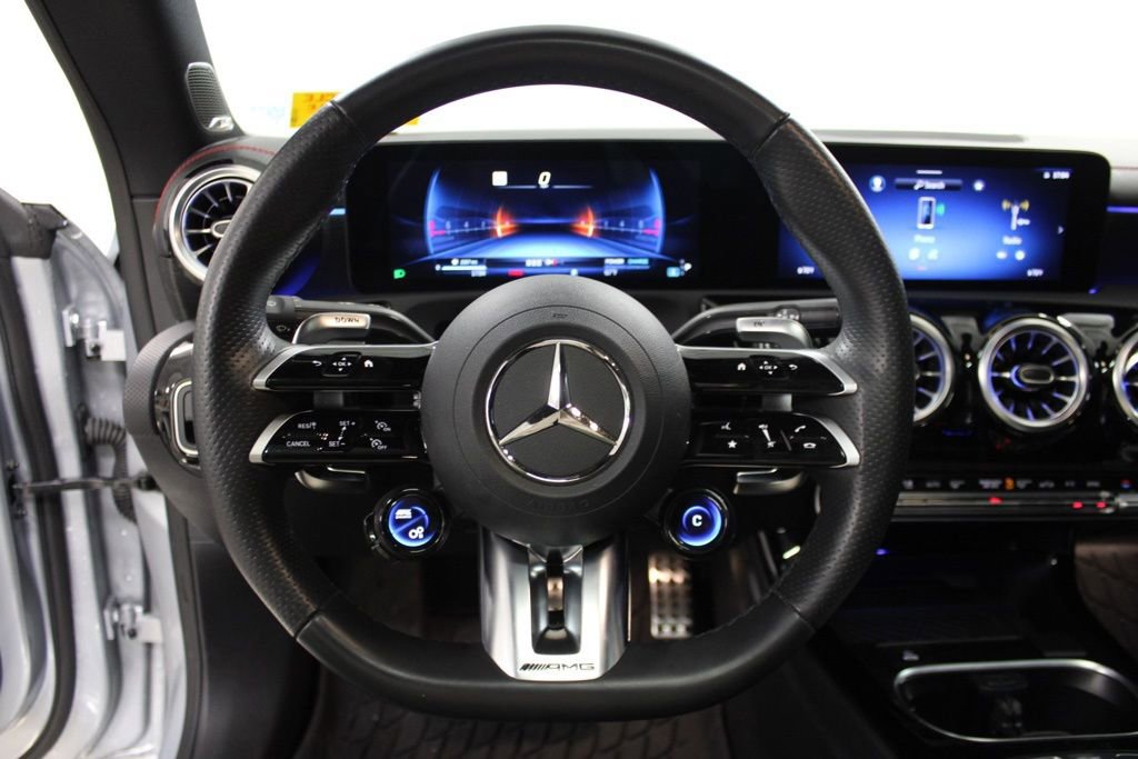 Used 2025 Mercedes-Benz CLA 35 AMG 4MATIC image 17