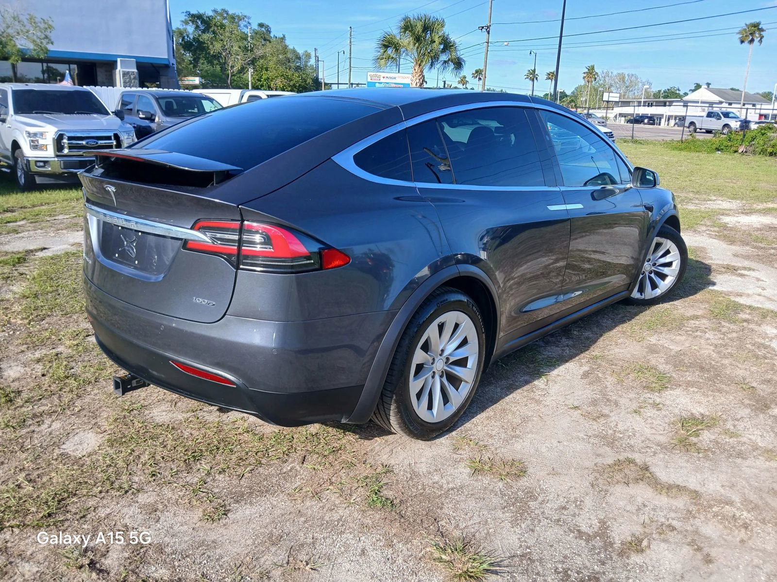 Used 2017 Tesla Model X 100D AWD/4WD image 5