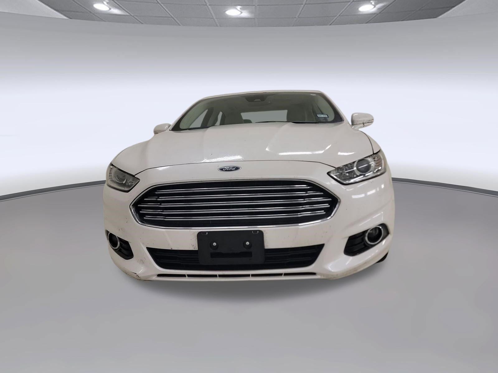 Used 2016 Ford Fusion SE w/ Equipment Group 202A FWD image 4