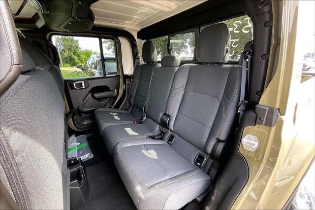 New 2026 Jeep Gladiator Sport AWD/4WD image 28