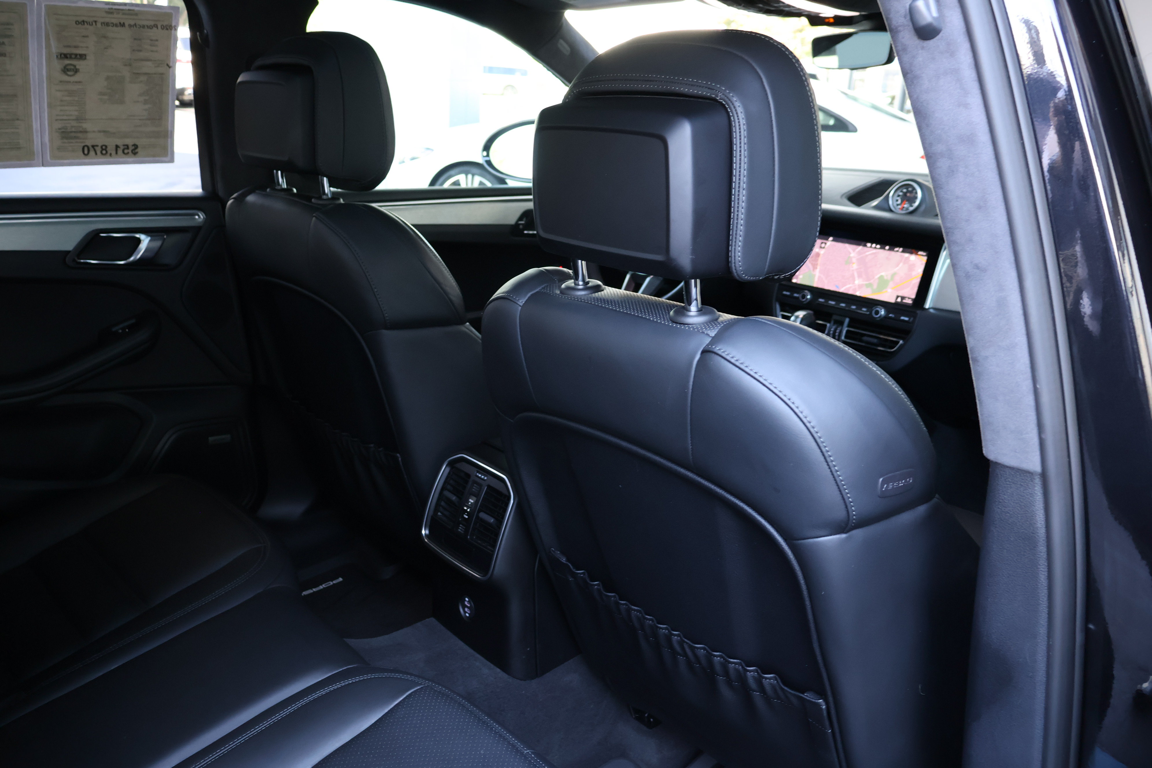 Used 2020 Porsche Macan Turbo AWD/4WD image 29