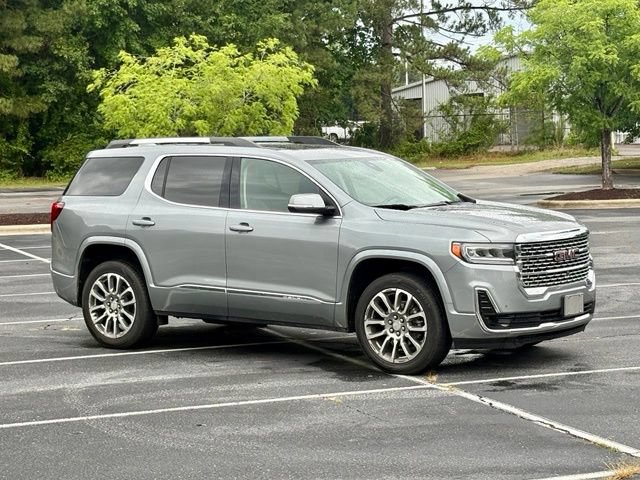 Used 2023 GMC Acadia Denali w/ Denali Ultimate Package FWD image 8