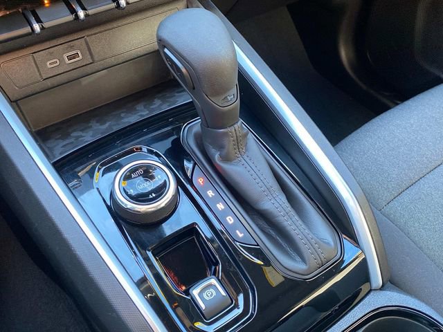 Used 2024 Chevrolet Colorado Trail Boss image 27