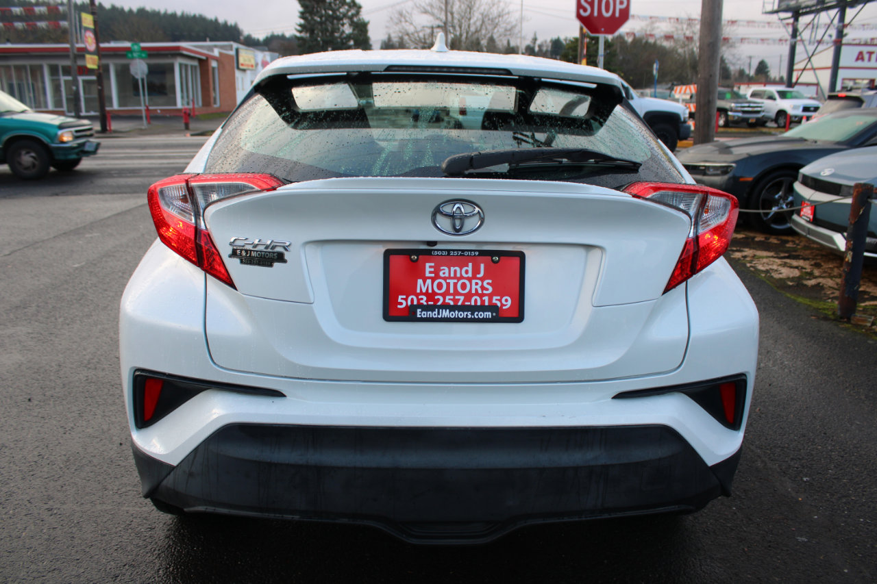 Used 2018 Toyota C-HR image 5