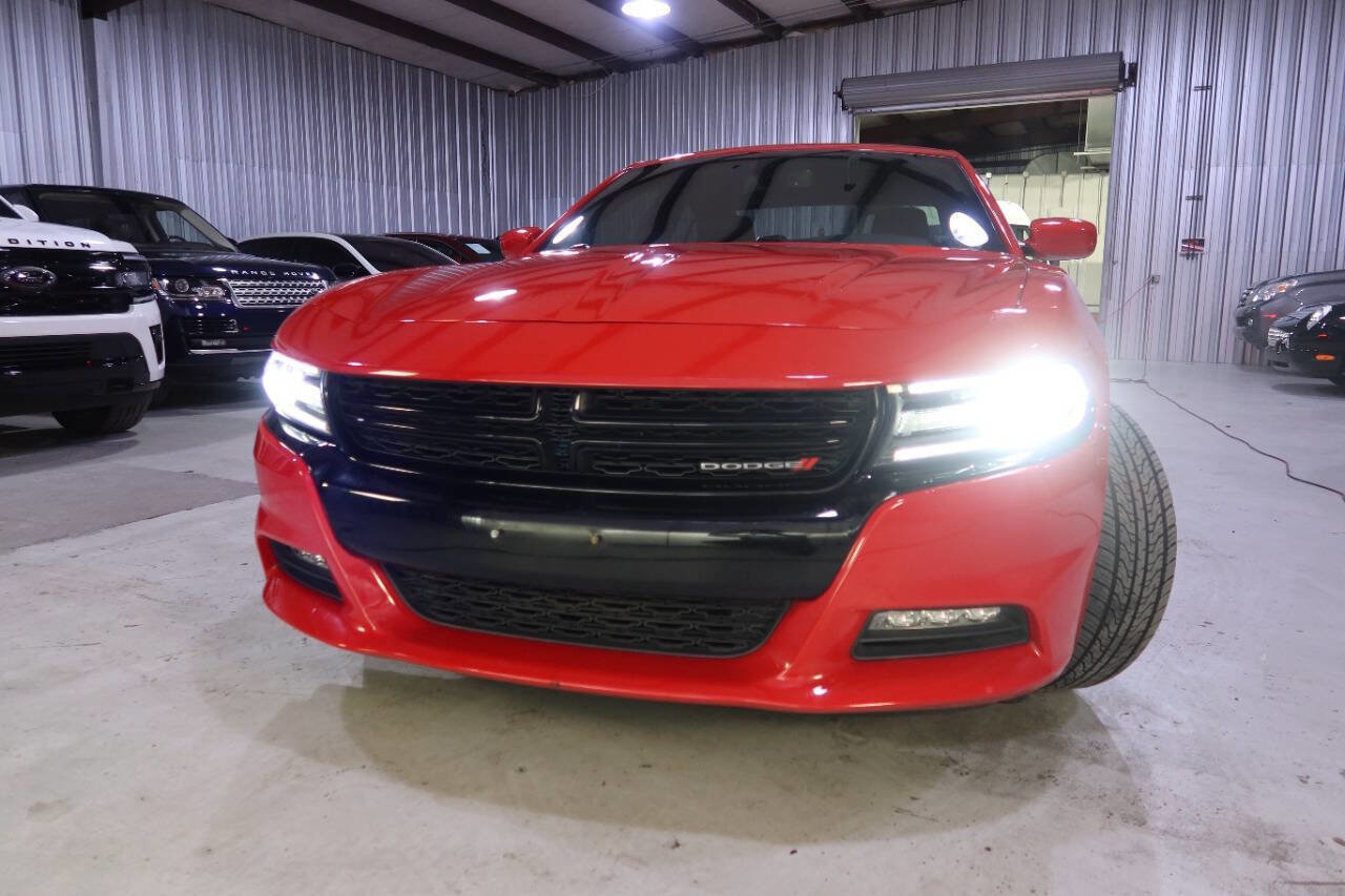Used 2017 Dodge Charger SXT w/ Rallye Group image 41
