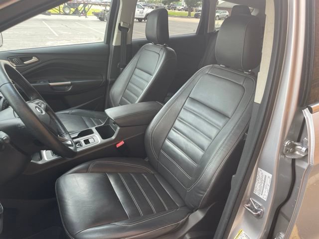 Used 2018 Ford Escape Titanium w/ Ford Safe & Smart Package AWD/4WD image 21