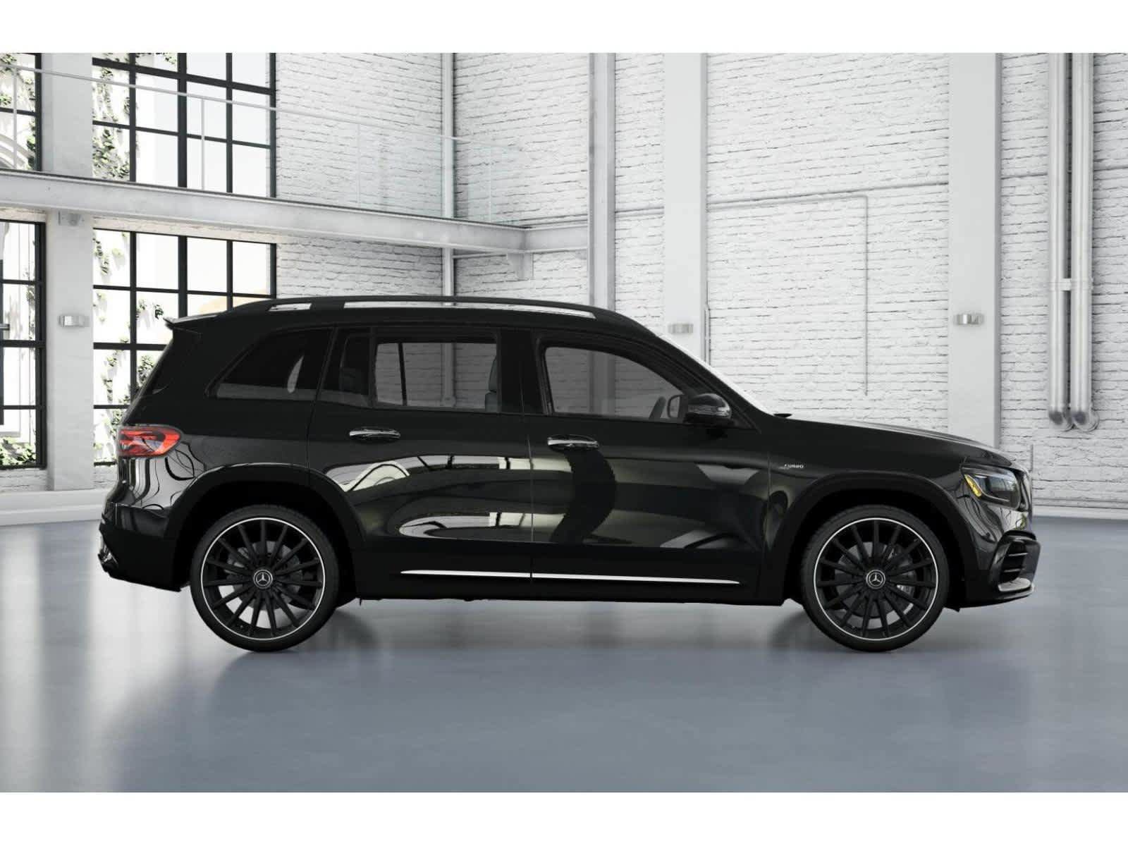 New 2026 Mercedes-Benz GLB 35 AMG 4MATIC image 3